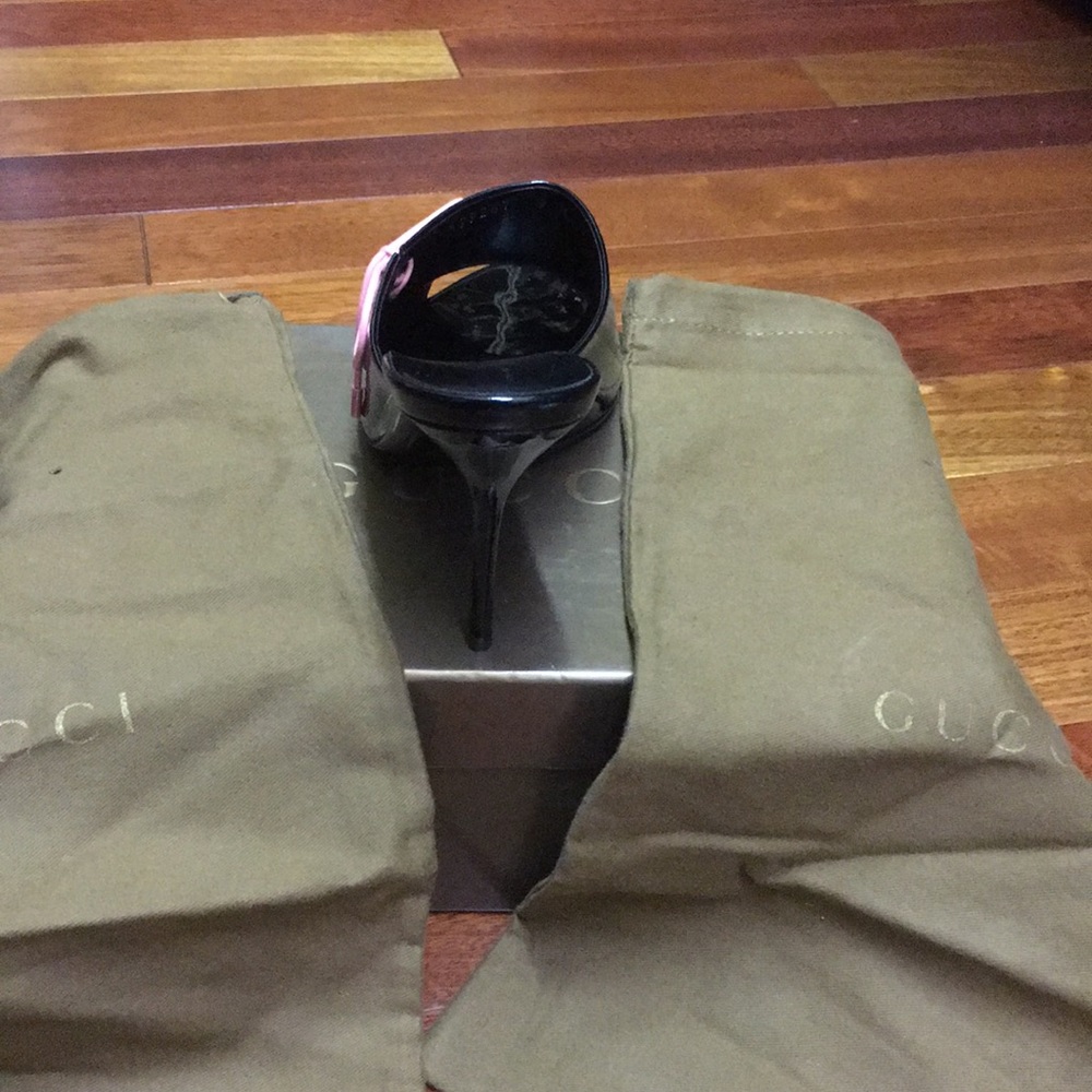 Authentic! Gucci shoe new with box - Picture 5 of 8